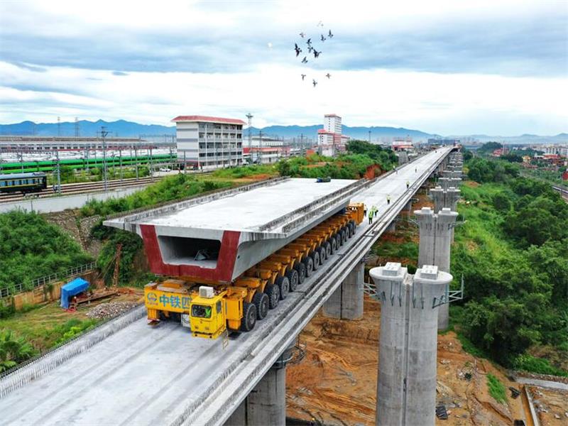 扬州高铁高架桥施工